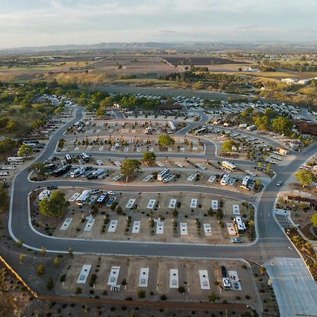 Sun Outdoors Paso Robles Hotel Exterior photo
