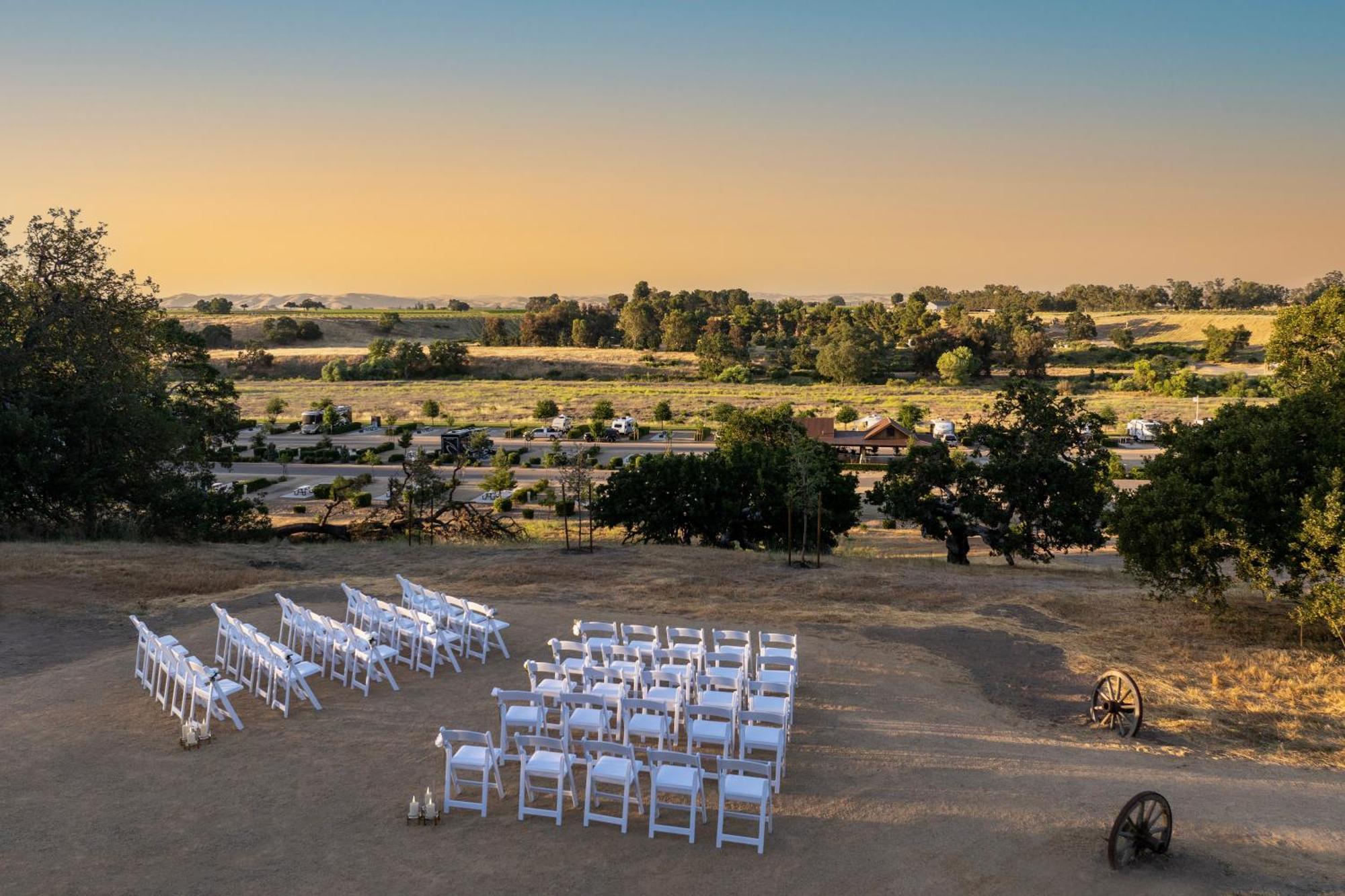 Sun Outdoors Paso Robles Hotel Exterior photo